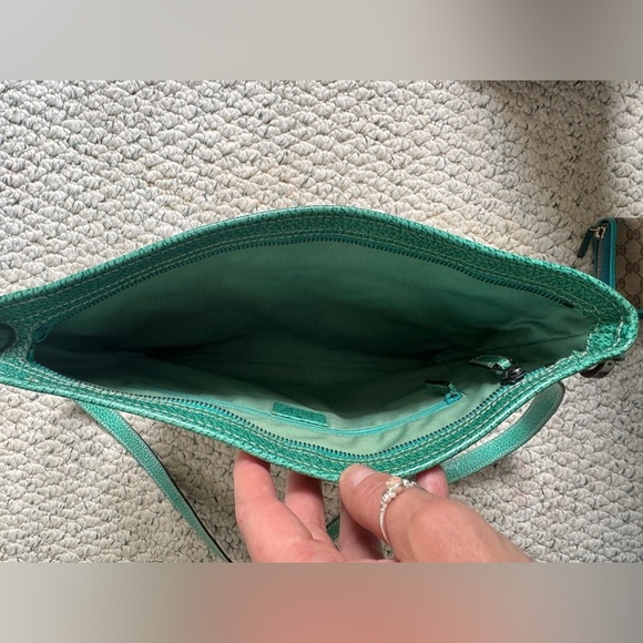 Gucci Crossbody Bag - Picture 6 of 9